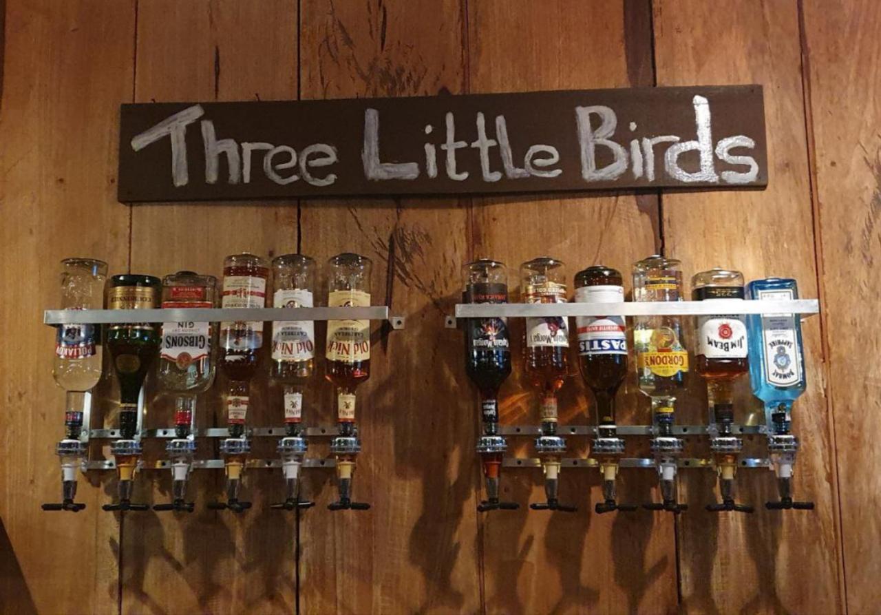 Three Little Birds Hotel เสียมราฐ ภายนอก รูปภาพ